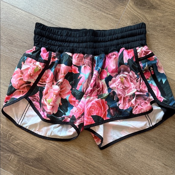 Lululemon Athletica Pink Tracker Shorts - Picture 1 of 6
